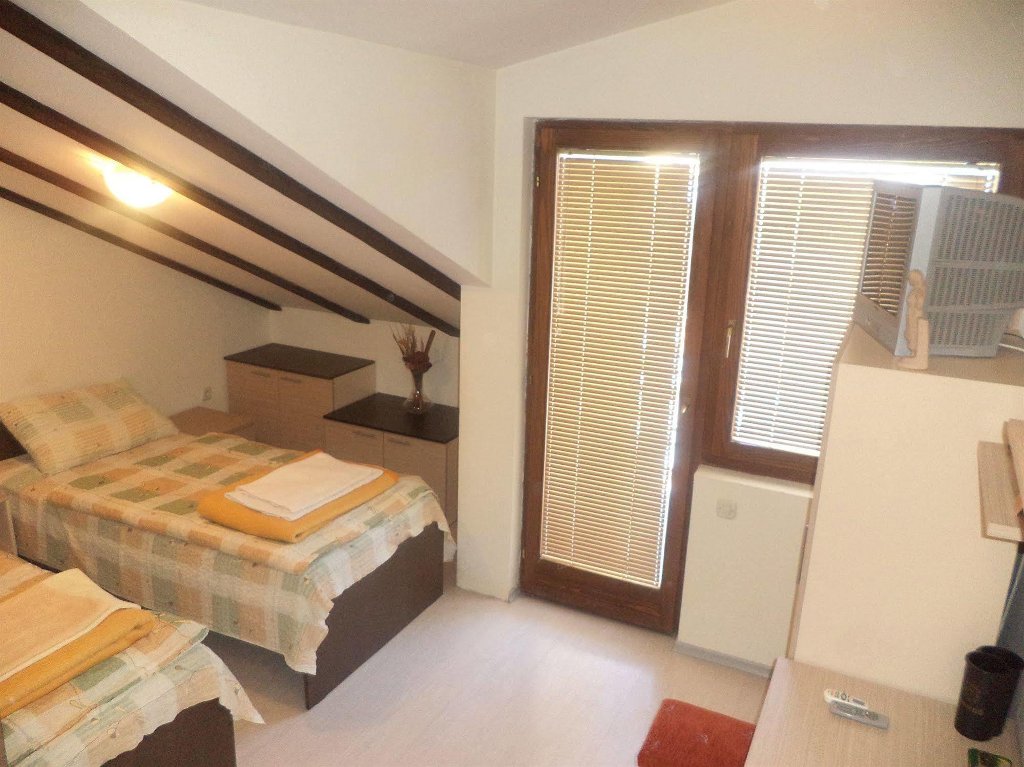 Luccia Apartments - Ohrid City Centre Bagian luar foto