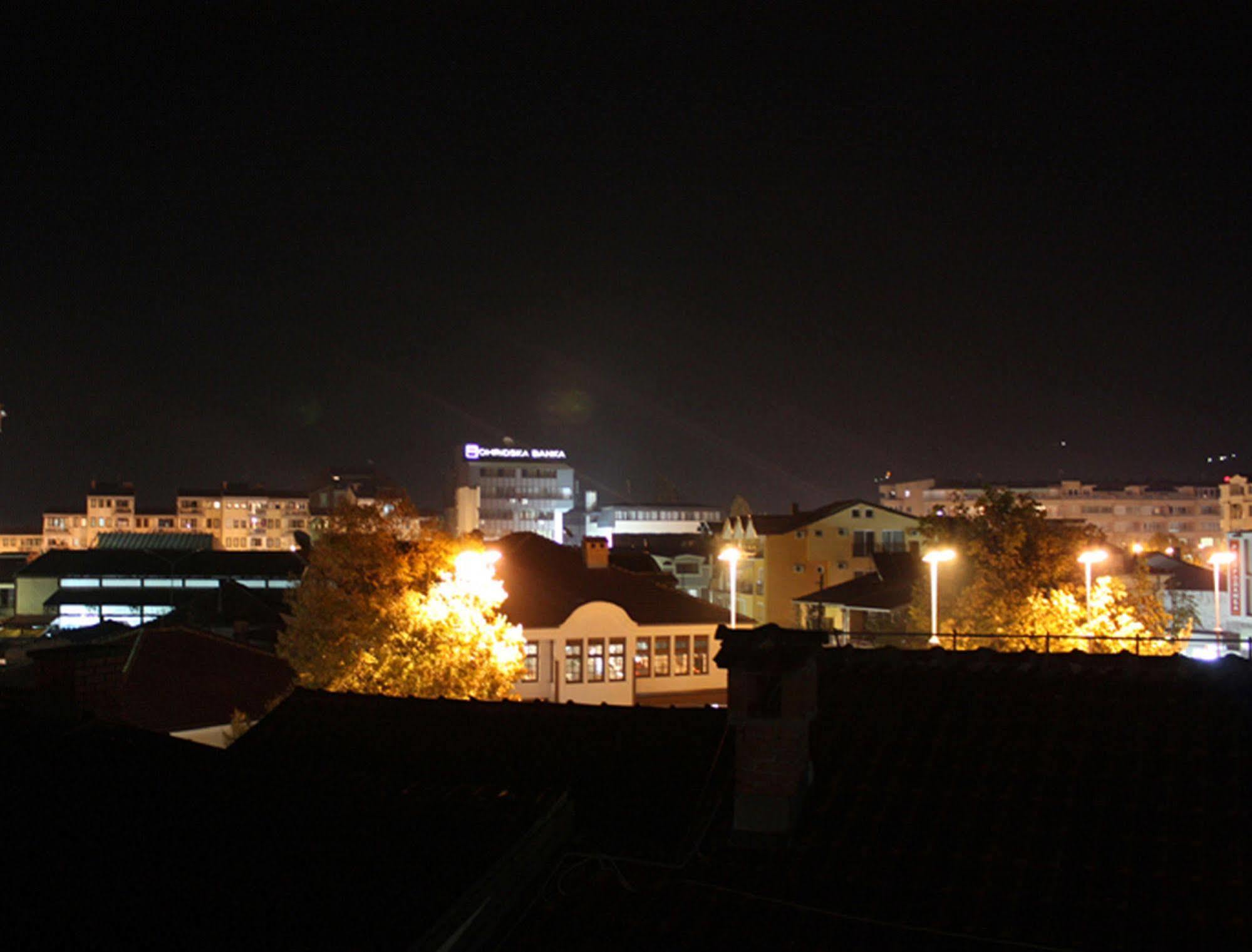 Luccia Apartments - Ohrid City Centre Bagian luar foto
