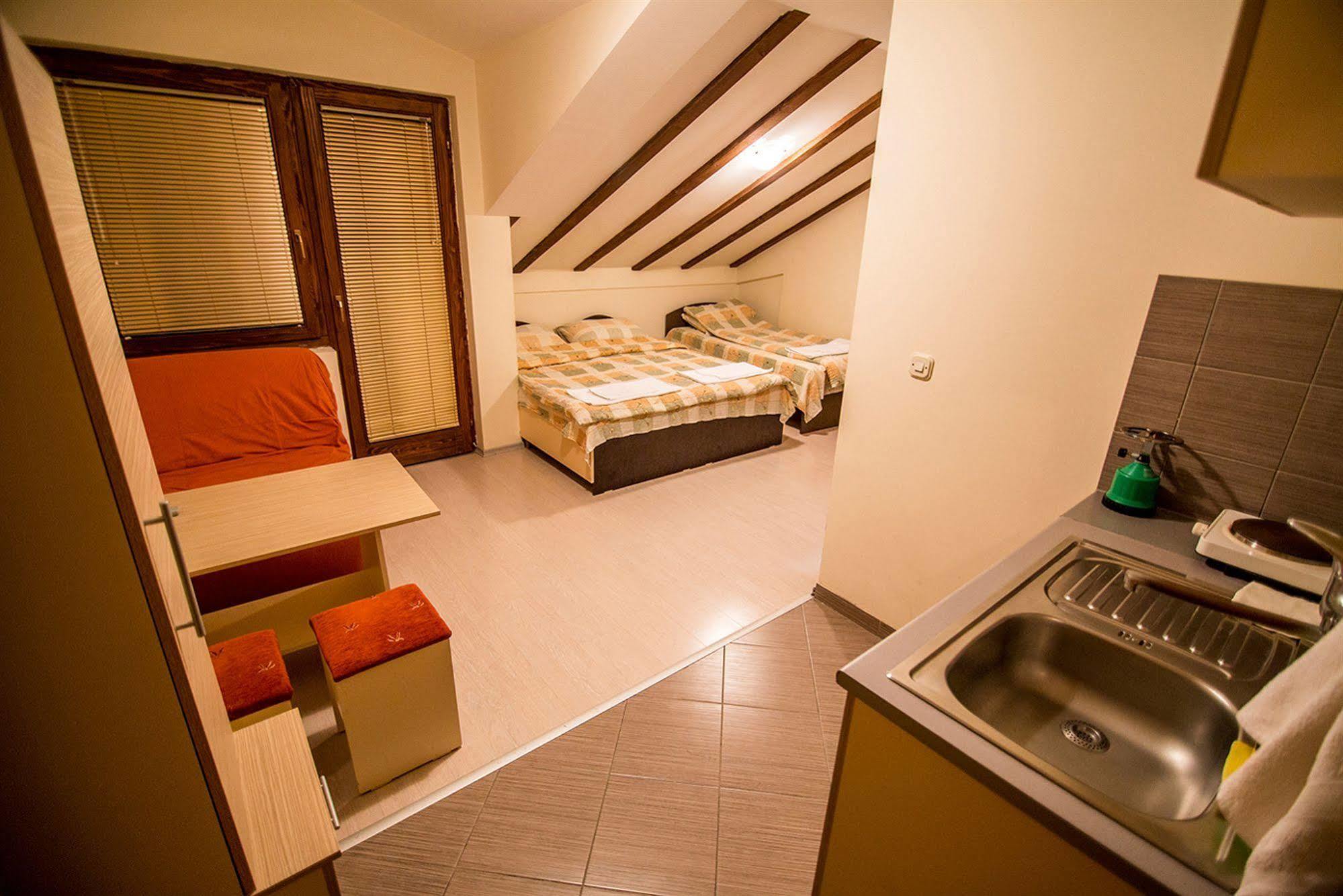 Luccia Apartments - Ohrid City Centre Bagian luar foto