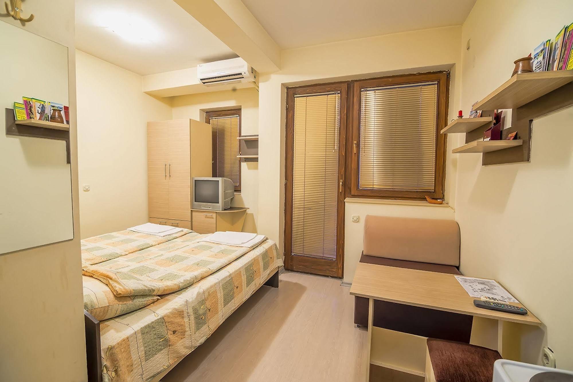 Luccia Apartments - Ohrid City Centre Bagian luar foto